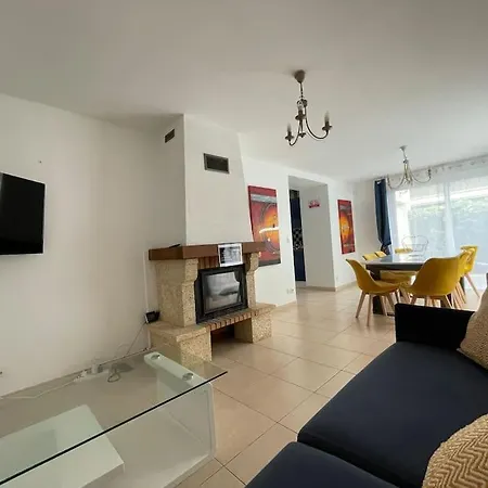 بيت للعطل Maison De Familiale