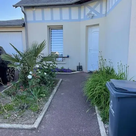 Сasa de vacaciones Maison De Familiale Ouistreham